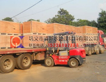 無(wú)煙煤濾料出口裝箱