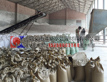 石英砂濾料裝袋現(xiàn)場2